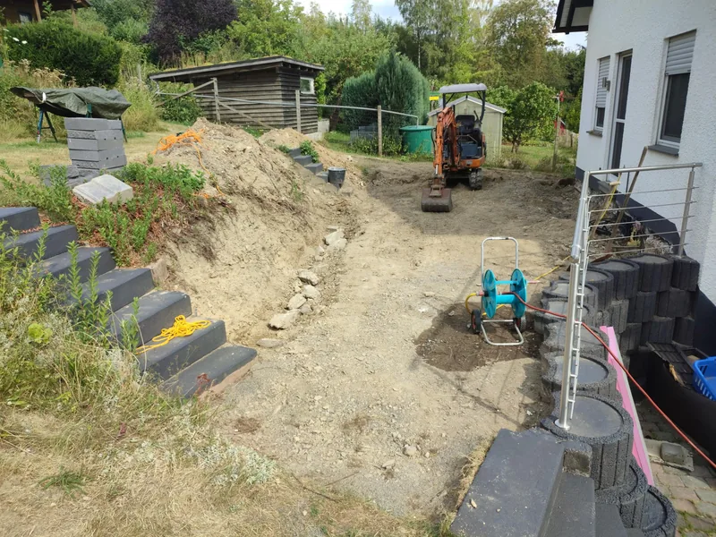 Aushub, Schotter und Mauerbau in Bad Fredeburg
