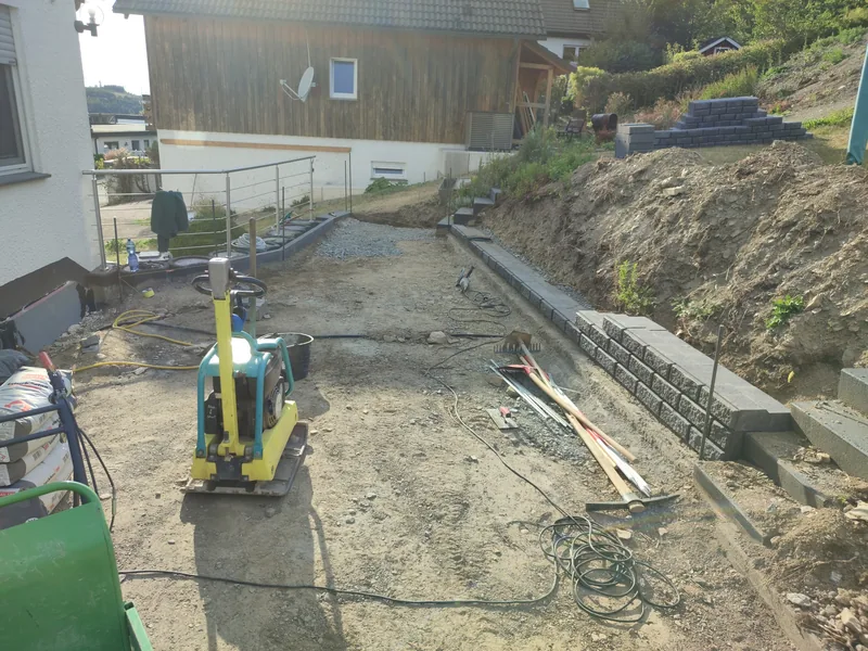 Projekt Bad Fredeburg – Aushub, Schotter & Mauerbau